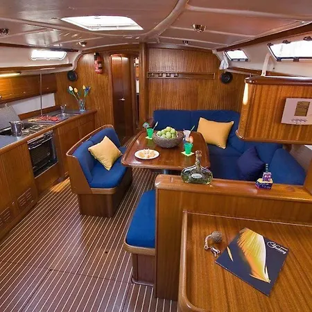 Botel Solevento Sail Yacht Cannigione