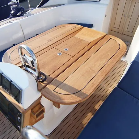 Botel Solevento Sail Yacht