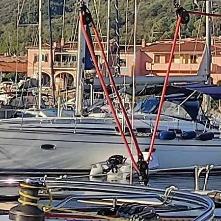 Solevento Sail Yacht Bateau-hôtel *